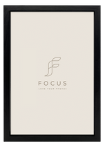 Grace Svart 18x24
